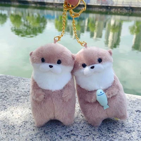 Schlüsselanhänger Lanyards niedlich Otter Halten Fisch Plüschschlüsselring Leichter Anhänger für Schultaschenschlüssel Wallet Q240403