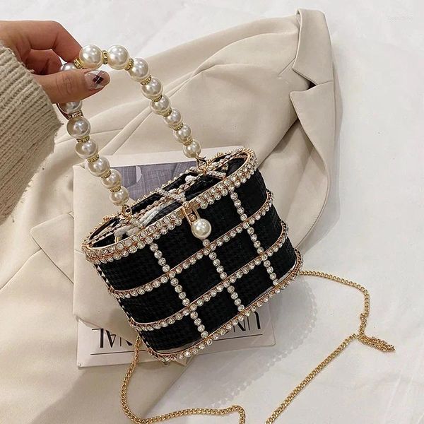 Borse da stoccaggio Diamonds Basket Clutch sera Donne Luxury Hollow Out Preal Cage Metallic Gage Borse Y2K Corea Corea