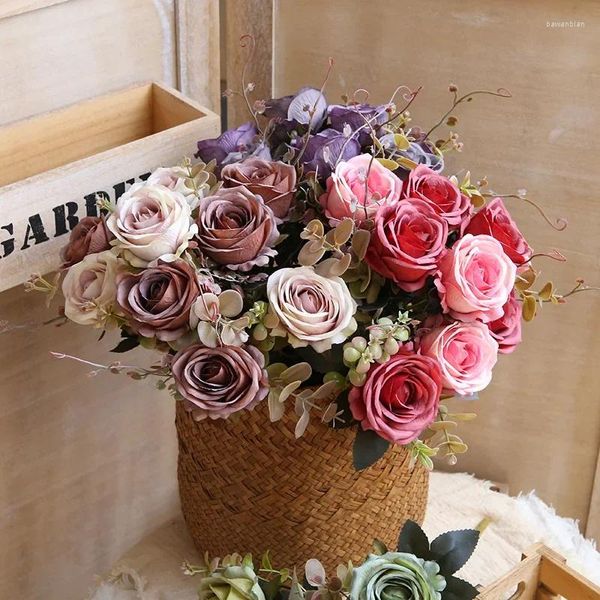 Dekorative Blumen hochwertige Seidensimulationsrosen Bouquet gefälschte Bar künstliche rote weiße Rosenblumenrestaurale Dekoration