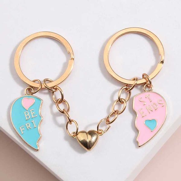 Keychains Lanyards 1Set (2pcs) niedlicher Emaille Keychain Heart Best Friends Schlüsselring Magnetic Button Ketten für Freundschaftsgeschenke DIY Handmade Schmuck Q240403