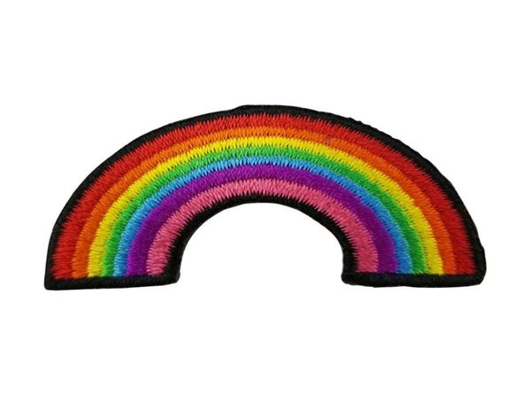 Logo di design personalizzato per toppe arcobaleno ricamate di piccole dimensioni cuciture in ferro su badge cappello 1881680