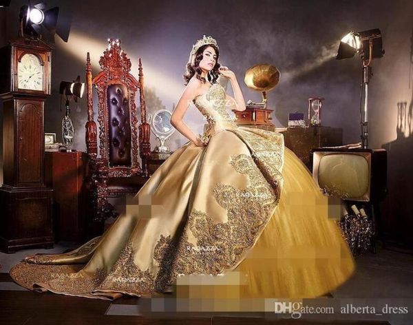 Işıltılı altın aplike balo elbisesi quinceanera söndürülebilir tren ile elbiseler tatlım tatlı gelin elbiseler resepsiyon için maskeliade8240003