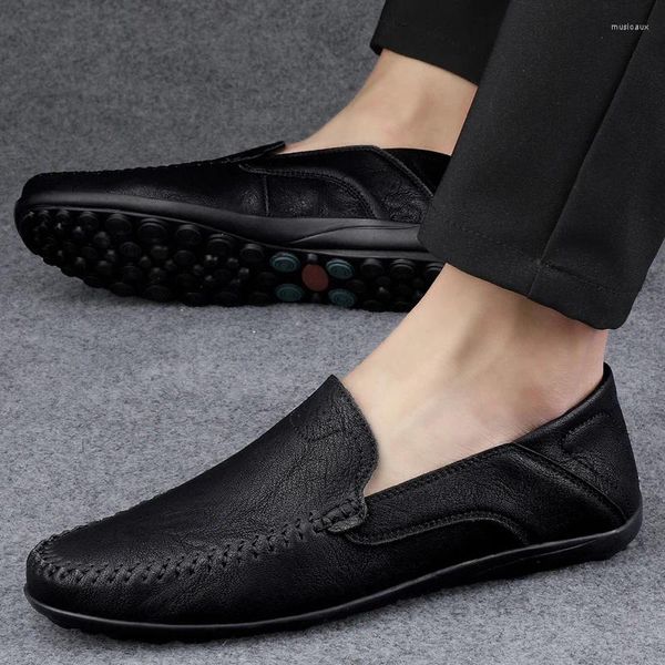 Sapatos casuais Marca de homens italianos Summer Men moces de couro Mocassins Lightweight Slip Slip Slip On Boat Man