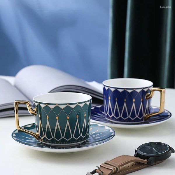 Cups Saucers Keramik Kaffee Set Küchengeschirr Cipware -Utensil für Milch Tee Wasser grün/blau/rot