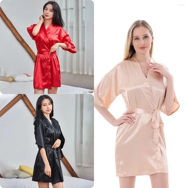 Roupas de casa Roupas femininas Four Seasons Pijamas Robe Moda Solid Sexy confortável Robo de banho macio Ladies Lace Up