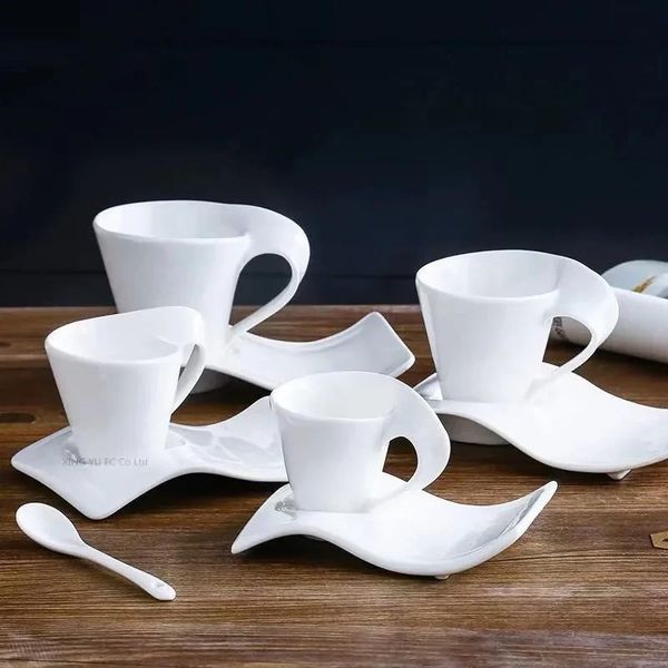 Ceramica europea da 200 ml di caffè da caffè espresso Coppia creativa Coppia Coppia Breakfast Milk 90ml Set da tè artistico 240407