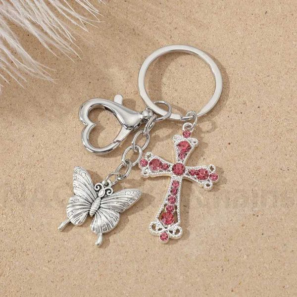 Keychains Capitão Y2K Punk Cross Star Keychain Pretty Butterfly liga Butterfly Key Ring For Women Girl Boa amizade Presente de joias artesanais Decoração de jóias Q240403