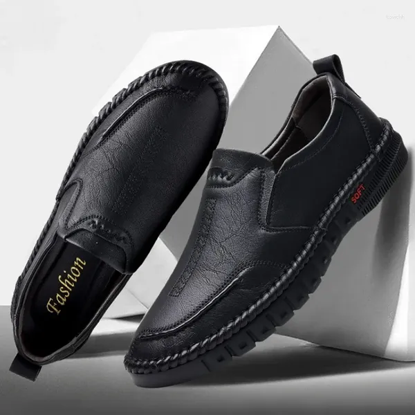 Sapatos casuais de couro masculino de couro de costura artesanal 2024 mocassins confortáveis para homens mocassins Drop
