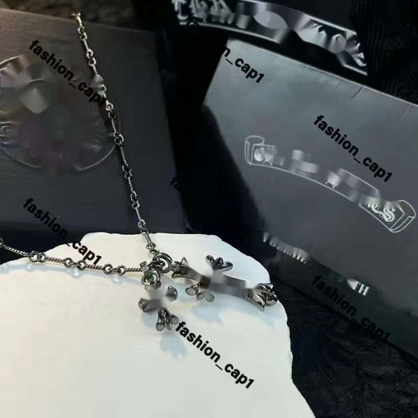 Cromeo Hesrts Necklace Designer Ch Cross Brand Ring for Men Women Pattern Titanium Steel Mens Fashion Crome Gioielli Hollow Heart Rings Classic Lover Regali Nuovo 673