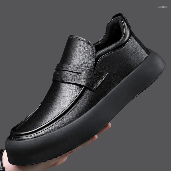 Freizeitschuhe 2024Genuine Männer Winter plus Samt bequeme männliche Schuhe Moccasin Mode Slip-on Herren-Wohnungen