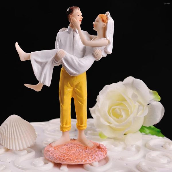 Forniture per feste Personalizzate Groom romantico abbraccia la figurina della sposa Topper di San Valentino Regalo per la spiaggia Festival