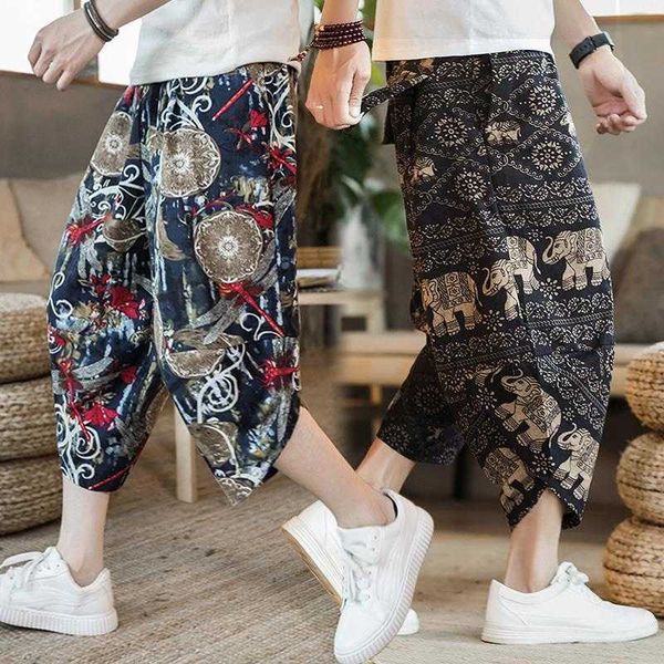 Pantaloncini casuali in stile cinese in stile cinese per maschili estivi grandi pantaloni da spiaggia lanterna di canna tailandese