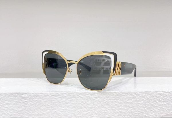 Óculos de sol mugras de glasses femininos óculos de sol oval copos UV Propriedade de vendas a quente imóveis de óculos de sol quadrados pernas de meta