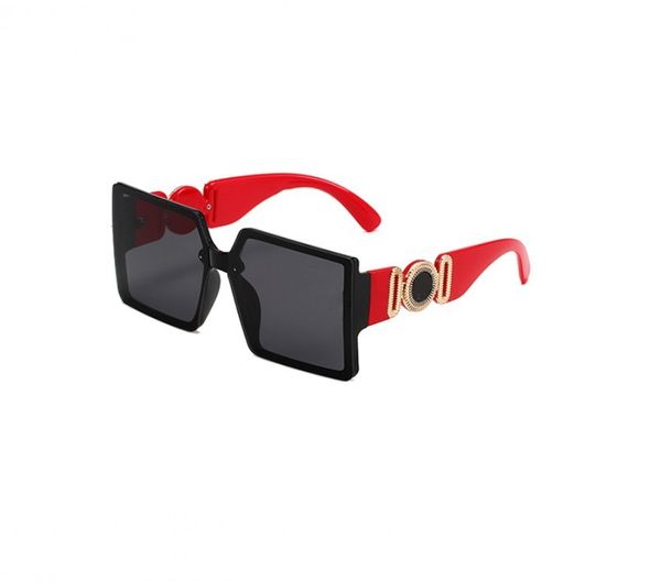 Designer Sonnenbrille Frauen Luxusmarke Mens Sonnenbrille 8560 Sonnenbrille Mode Square Frame Gläses Männer Frauen Kopf Großer Rahmen Matching Farbe Sonnenbrille rot