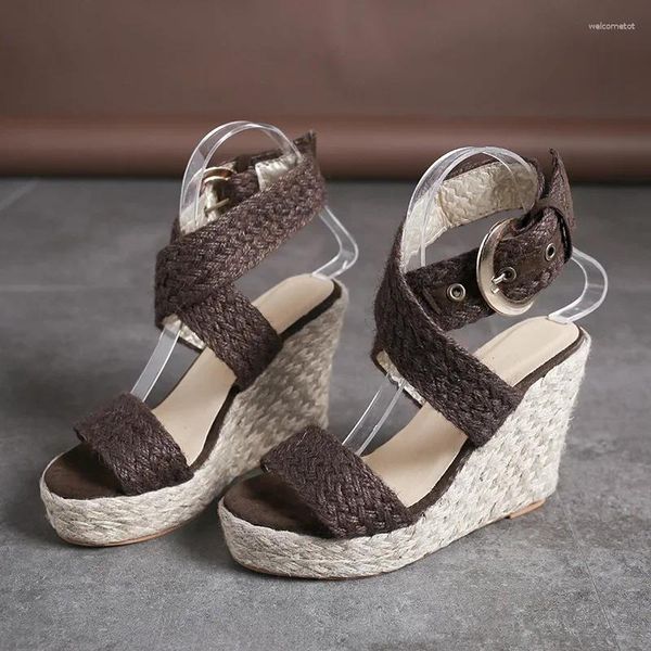 Sandali scarpe comode donne beige tacco 2024 mandrino estate di grandi dimensioni cuneo di moda nera sandales multicolore
