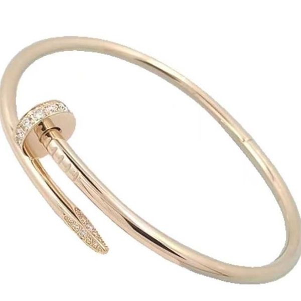 Carts Armband Stahl Titan plattiert roségoldes Nagelarmband mit modischem Nischenlicht Luxus -Paar Instagram als Geschenk für Freundin