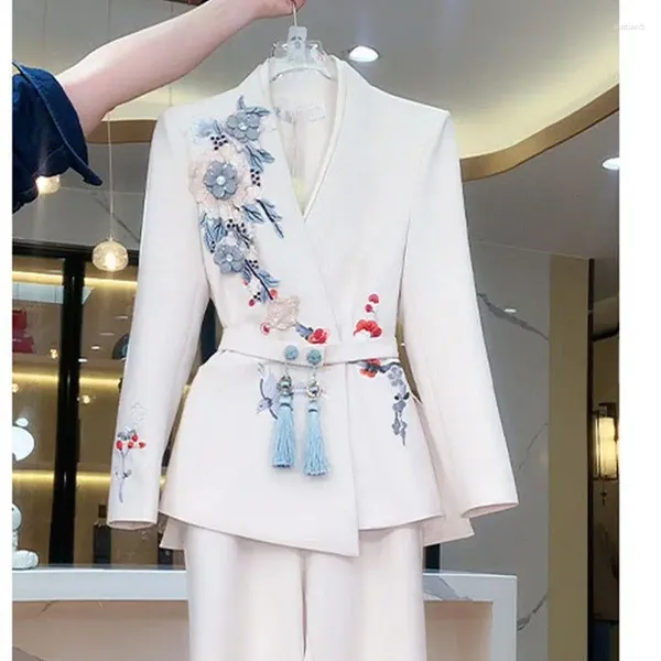 Frauenanzüge Superaen Chinese Sticked Mantel Frühling 2024 Heavy Industries Style Fashion Design Blazer