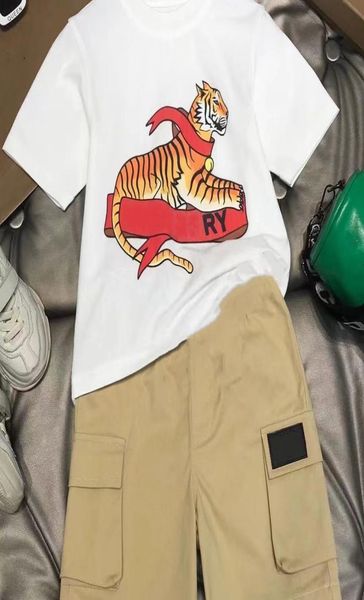 2022 Tops Kinderdesigner Kleidung Sets Tiger Childrens Kids Kurzarm T -Shirt -Print Shorts Set Anzug Brand Jungen Kleidung Baumwolle TE8379642