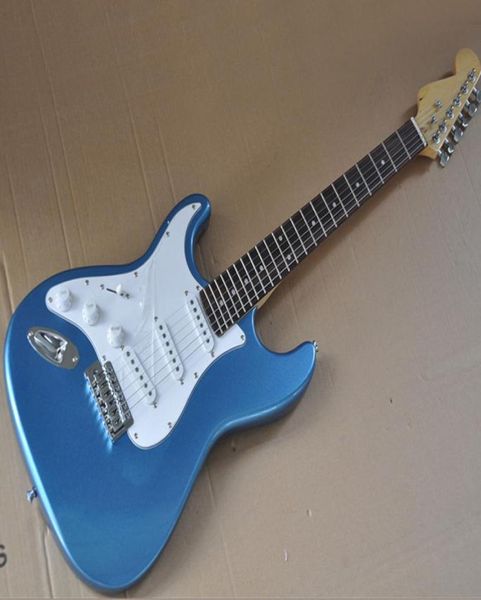 Chitarra elettrica blu metallica a sinistra con tastiera rosifugginata PickGuardcan può essere personalizzata come request8418238