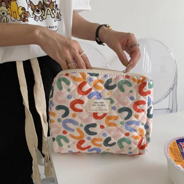 Depolama Çantaları Kozmetik Çanta Yararlı Kore tarzı çiçek baskısı büyük kapasiteli fermuar el değiştirme çantası rahat dokunmatik tuvalet
