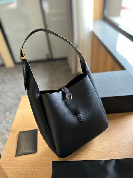 Классическая модная сумка для подмышки модельер -дизайнерская сумка в верхней класс корова оригинальный материал сумочка повседневная универсальная черная богиня сумка