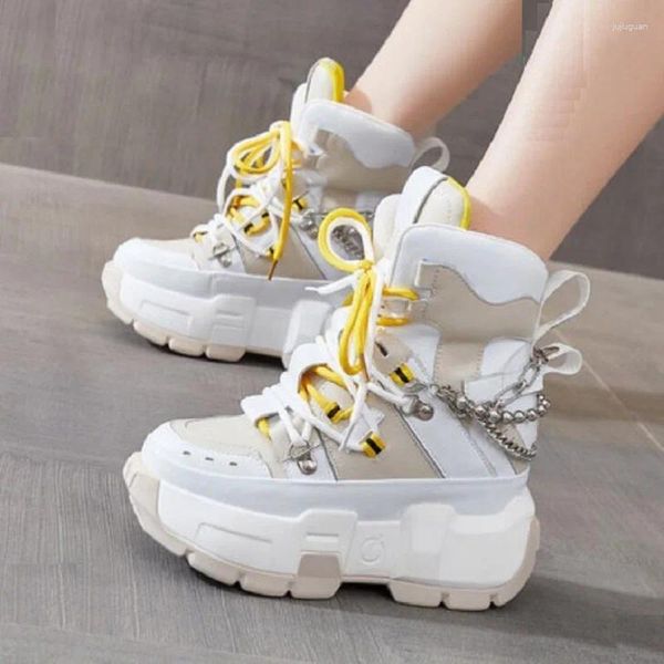 Kleiderschuhe Frühling Herbst European America Style Height zunehmende Plattform Chic Metal Chain Gene Leder Frauen Freizeitpumpen Sneaker