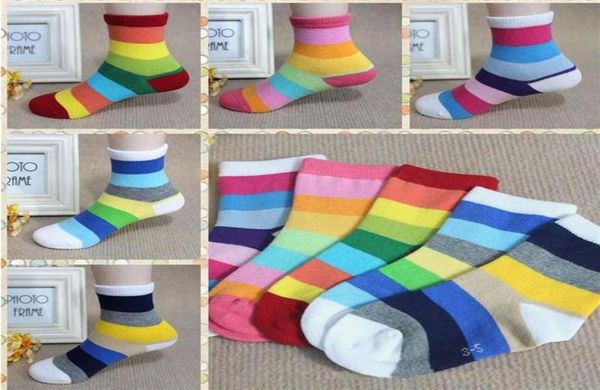 Baumwollkinder Socken für 13 Jahre Kinder Jungen Mädchen Regenbogen Streifen Kurzsportsocken Britisch -Stil Süßes Cartoon Colourful24078246081