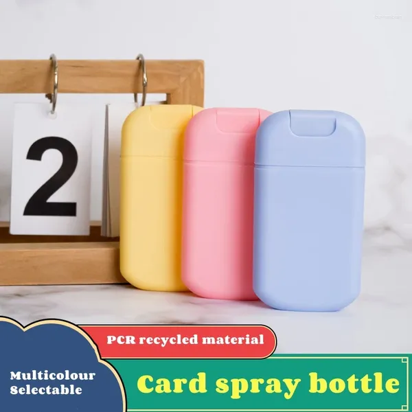 Speicherflaschen 1PCS 30 ml Kunststoff nachfüllbarer Flaschenspray -Kartentyp Parfüm separat tragbar für Reisekosmetikbehälter