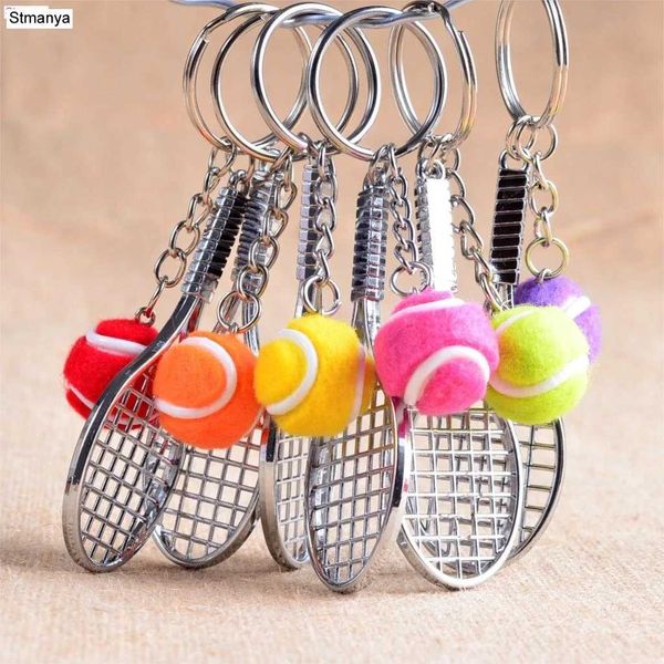 Keychains Lanyards Tennisschläger Keychain - niedliche Sport Mini Car 6 Farbanhänger Keyring Sport Schlüsselkette, die Sportgeschenke lieben 17248 Q240403