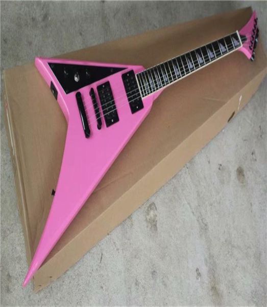 Fabrik benutzerdefinierte linkshändige rosa V -Form -Gitarre mit schwarzem Hardwarerosewood Fretboardcan Customized5726128