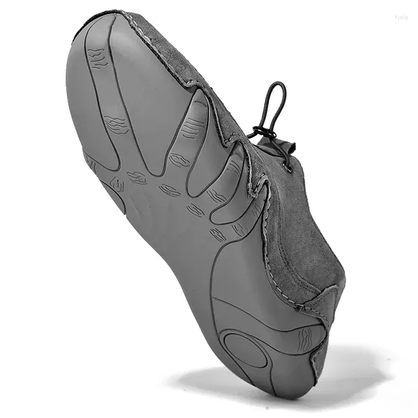 Sıradan ayakkabılar moda erkekler deri yüksek kaliteli mokasenler düz yumuşak ışık ahtapot bezelye sürüş