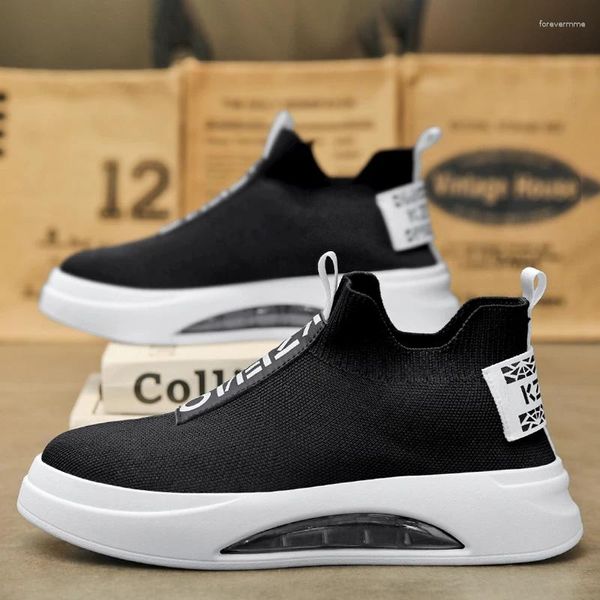 Casual Shoes Herren 2024 Trend alle Match -Slips an Turnschuhen für Männer dicker alleiner atmungsaktiver Luftkissen Sportbrett