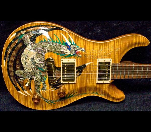 Dragon 2000 30 Geigenbernflamme Maple Top E -Gitarre ohne Griffbrett inlayDouble Locking Tremolo Holzkörperbindung 7726044