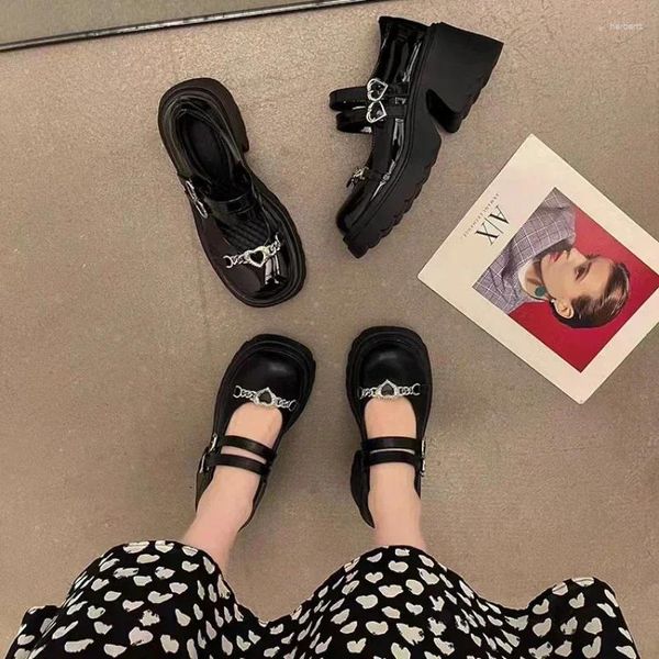 Kleiderschuhe High Heel Lolita für Frauen Punk -Plattform Pumpen japanische Damen Patent Leder Mary Jane Black Goth Footwear