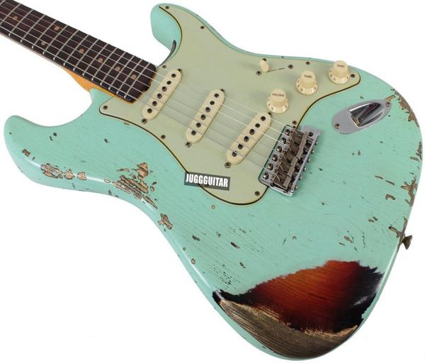 John Cruz Limited Edition Master построил тяжелую реликвию светло -зеленый на 3 Tone Sunburst ST Электро -гитарный винтажный тюнеры Россейвуд FI5944036