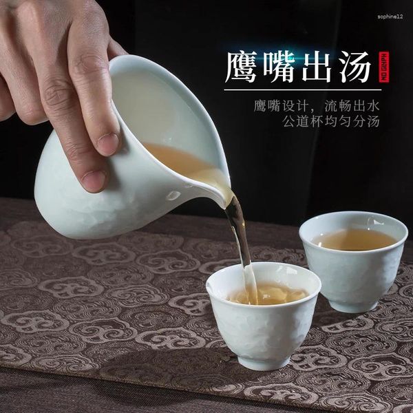 Set di stoviglie Jingdezhen intagliata a mano Misty blu ceramica ceramica Tea pot tazza tazza da tè multipla cinese.