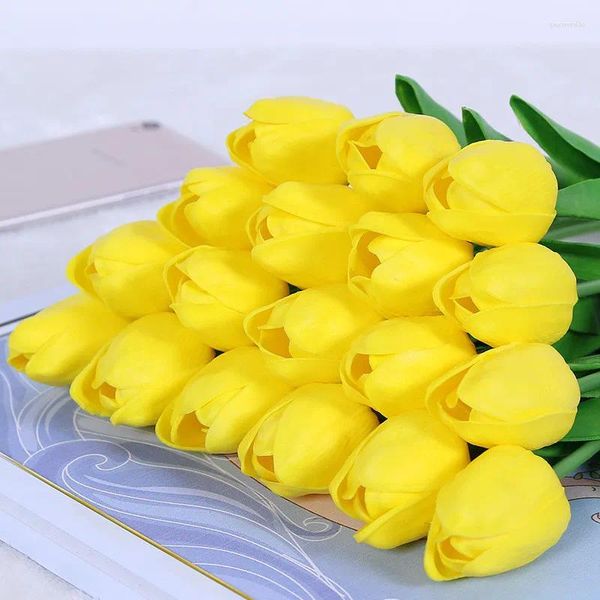 Fiori decorativi di alta qualità 1pcs giallo bianco PU finta bouquet artificiale bouquet reale tulip seta per feste per la casa decorazione