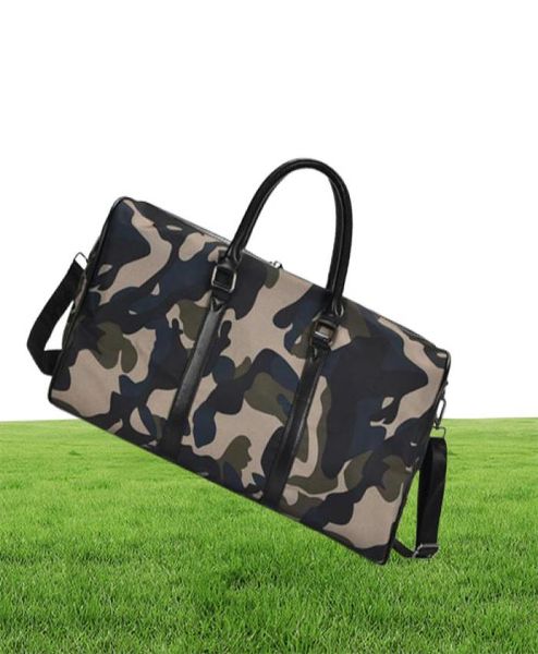 Duffel Bags Camuflage Duffle Bag de grande capacidade para viagens ao ar livre 2021 Fim de semana Bagagem de mão esportiva Ginásse Women6866882