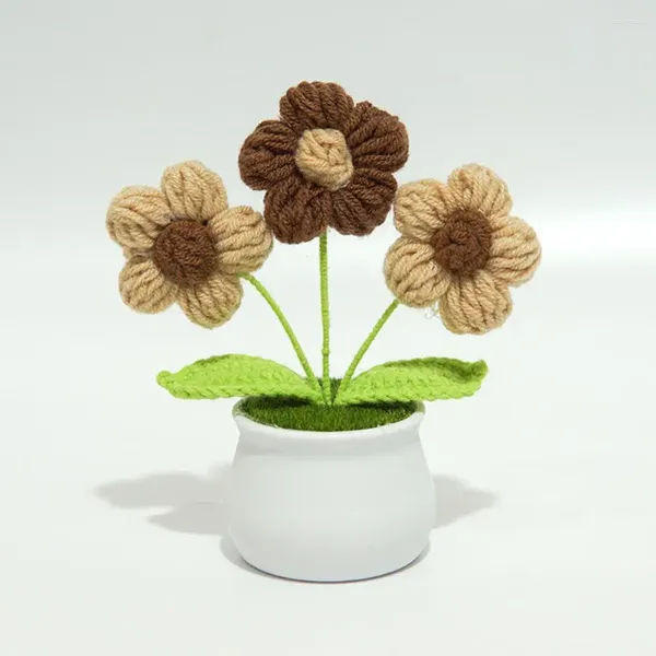 Flores decorativas plantas coloridas feitas feitas à mão, ornamento de fio realista de fios em vasos de flores para elegância