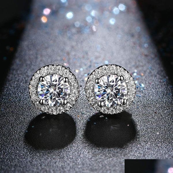 Stud Stud 925 Sterling Sier Küpeler Klasik Halo Yuvarlak Kesim 0.5CT 1CT MOISSANITE Diamond Kadınlar için Damla Teslim Takıları Dpt Dhvly