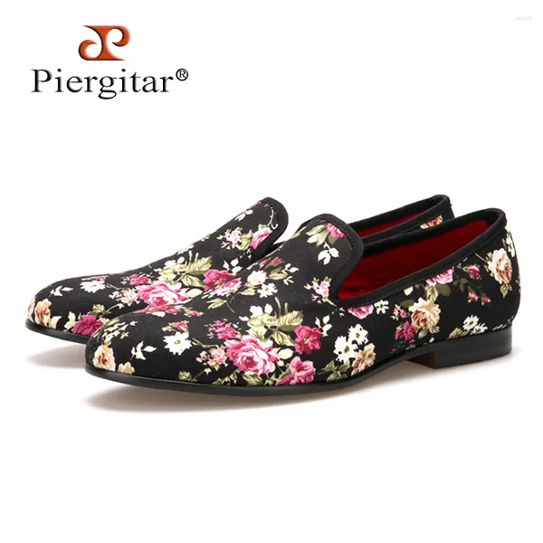 Scarpe casual Piergitar Flower Men fatte a mano in tela in stile China Wedding and Party Mocassini Falti US 4-14