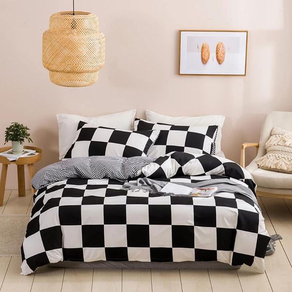 Yatak Setleri Evich Polyester Bedclothes Klasik Siyah Beyaz Kare Kafes Tek ve Çift Kral Boyut 3 Pcs Yastık Kılıfı