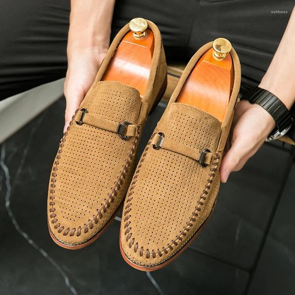 Sapatos casuais homens perfurados lefu couro leve e respirável de verão, moda simples