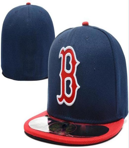 Nuovo su Field Red Sox Cappello aderente Cap di alta qualità BRIM RACCORIED Lettera del team B Logo Cappelli da baseball Cappelli Full Closed Cap 046446098