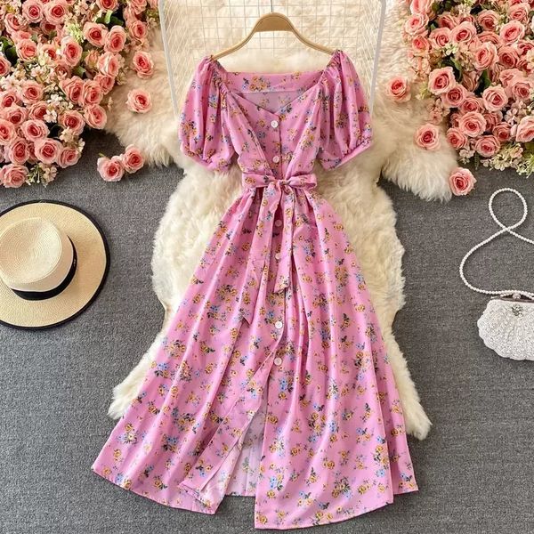 Mulheres de verão Bottons Dress Female Redyellowblack Floral Vneck Flare Sleeve High Caist Elegant Beach Midi Vestido 240403