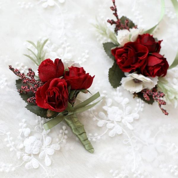 Flores decorativas 1pc Plástico artificial de seda rosa noivo boutonniere pin traje de corpete de corpete de noiva de casamentos de casamentos decoração