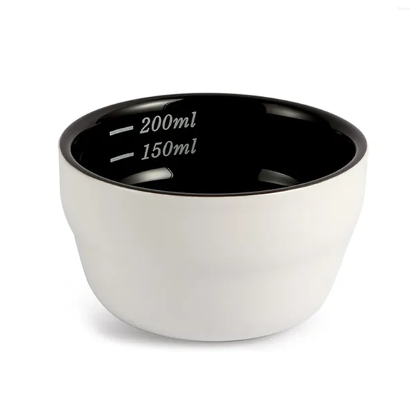 Чашки блюдцы черная кофейная фасоль взвешивание чашки точное измерение нежного дизайна