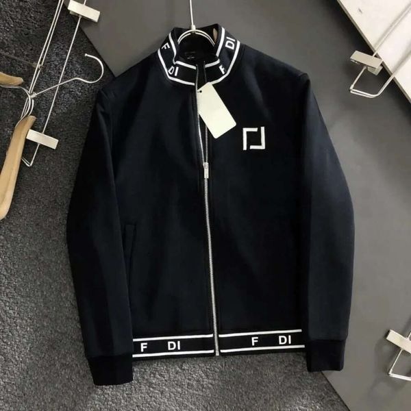 Дизайнеры Новые мужские спортивные костюмы Fashion New Simple Menswear Men Men Crong Track Suit Spring Awumn Men's Men's Sportswear Casual Style Cuits