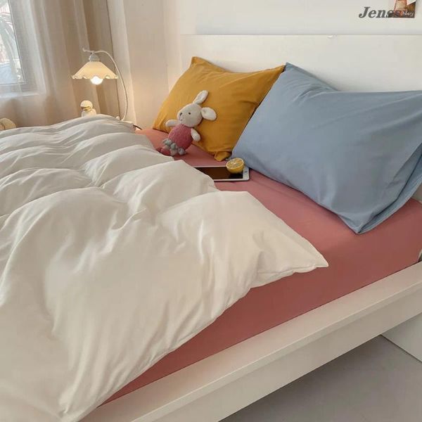 Conjuntos de cama Conjunto de cores sólidas Tampa de edredão de três cores Mistura contrastante e caldo de cama de adulto duplo único de colcha
