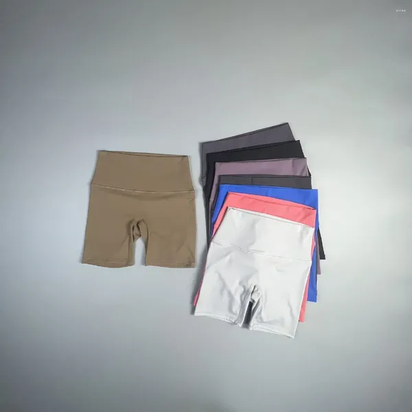 Shorts femininos no estilo de ioga sem tamanho lycra altos cintos nus calças de fitness de fitness de três partes sem costura